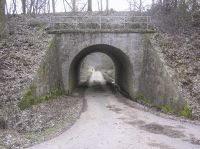 Nordseite der Unterführung am Dasbach an der Kanonenbahn im Wehretal zwischen Bischhausen und Waldkappel (Foto: N. N.)