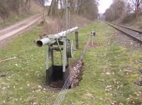 Ehemalige Fussgängerschranke am Kromberg an der Kanonenbahn im Wehretal zwischen Waldkappel und Bischhausen (Foto: N. N.)