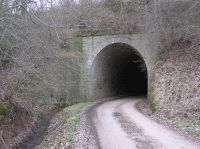 Südseite der Unterführung Sinnebach an der Kanonenbahn im Wehretal zwischen Bischhausen und Waldkappel (Foto: N. N.)