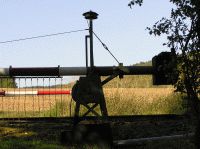 Schrankenantrieb »Scheidt & Bachmann« der ehemaligen Anrufschranke bei km 60,505 an der Kanonenbahn im Wehretal zwischen Bischhausen und Waldkappel (Foto: N. N.)