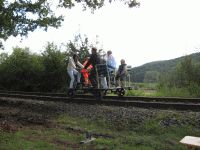 Das Ziel der Fahrt mit der Draisine auf der Kanonenbahn in Richtung Bischhausen ist gleich erreicht (Foto: VES-Bahn e.V.)
