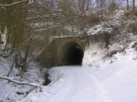 Südseite der Unterführung am Sinnebach an der Kanonenbahn im Wehretal zwischen Bischhausen und Waldkappel (Foto: N. N.)