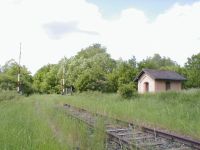 Fernbediente Schranke im Fohntal an der Kanonenbahn im Wehretal zwischen Bischhausen und Waldkappel (nach Vorbild von Fernschranke Zell-Romrod) (Foto: Dr. Reiner Schruft)