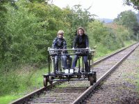 Draisine ist gleich am Ziel in Bischhausen an der Kanonenbahn (Foto: N. N.)